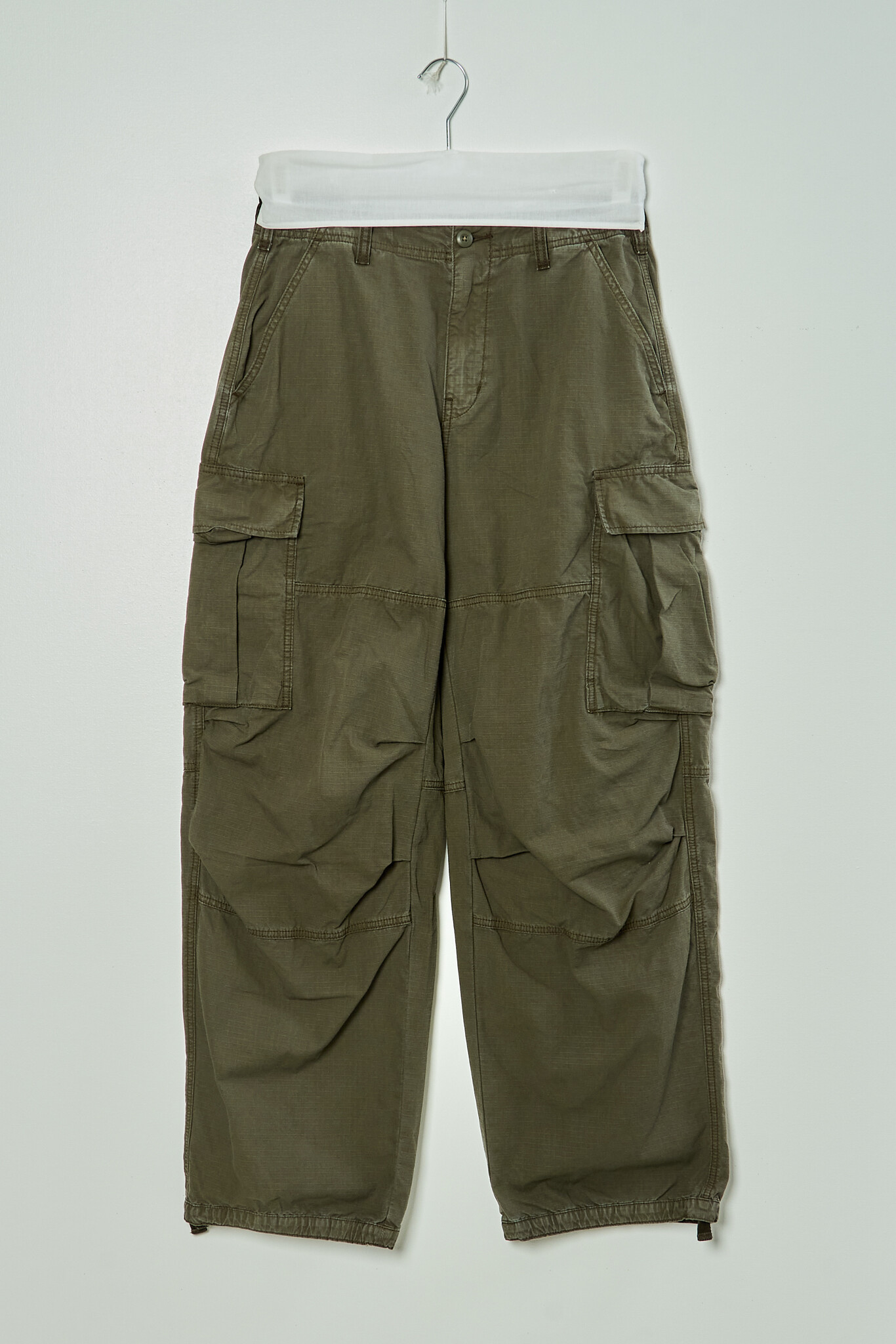 6397 - Worn cargo