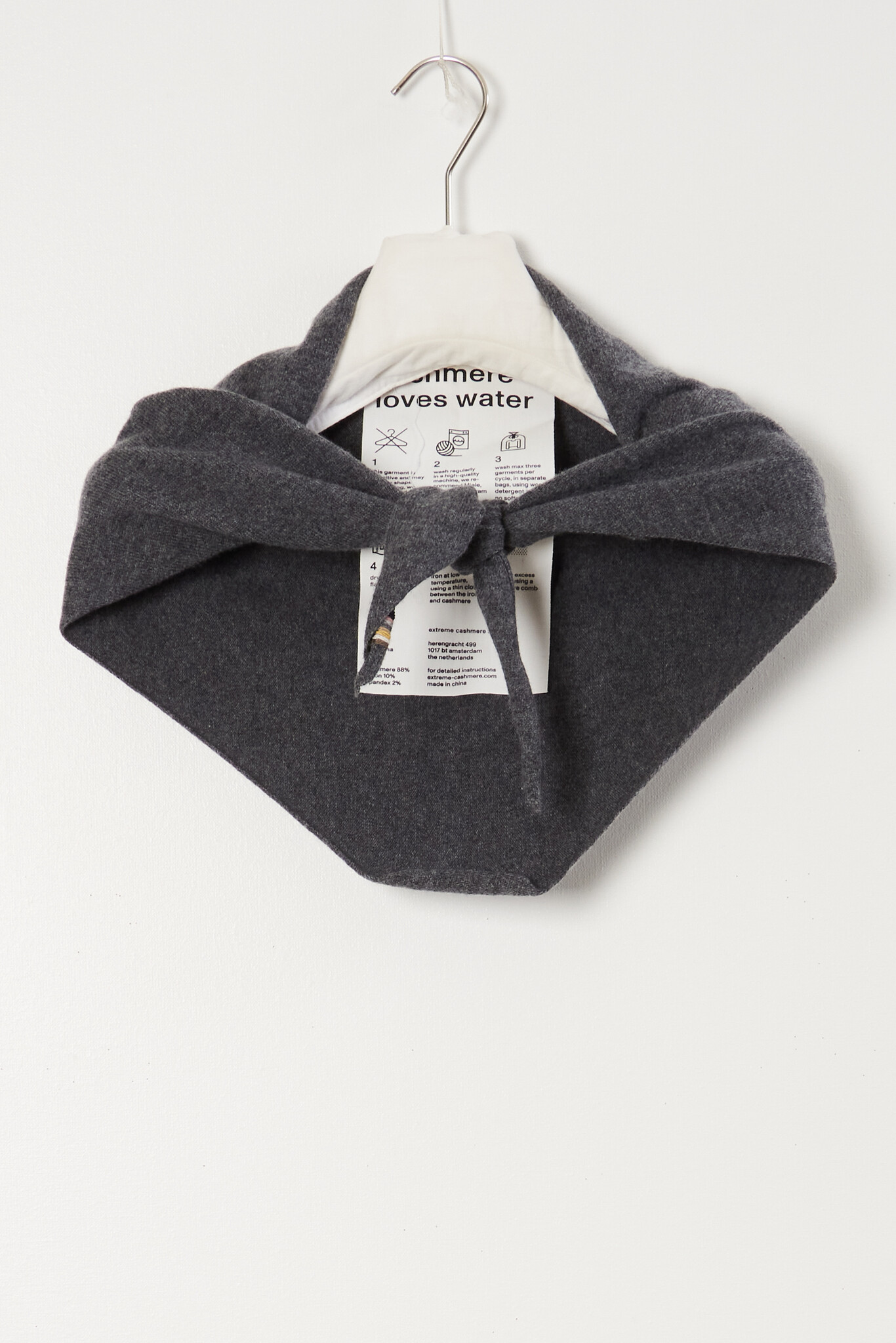 Extreme cashmere - n°35 bandana scarf