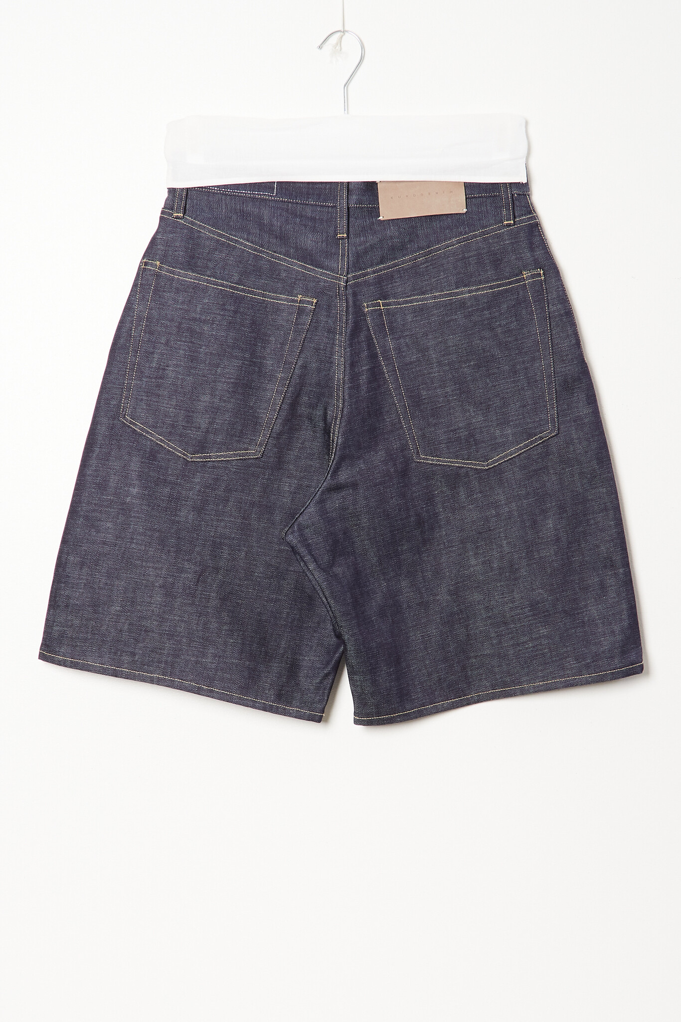 Kuro - Structured shorts