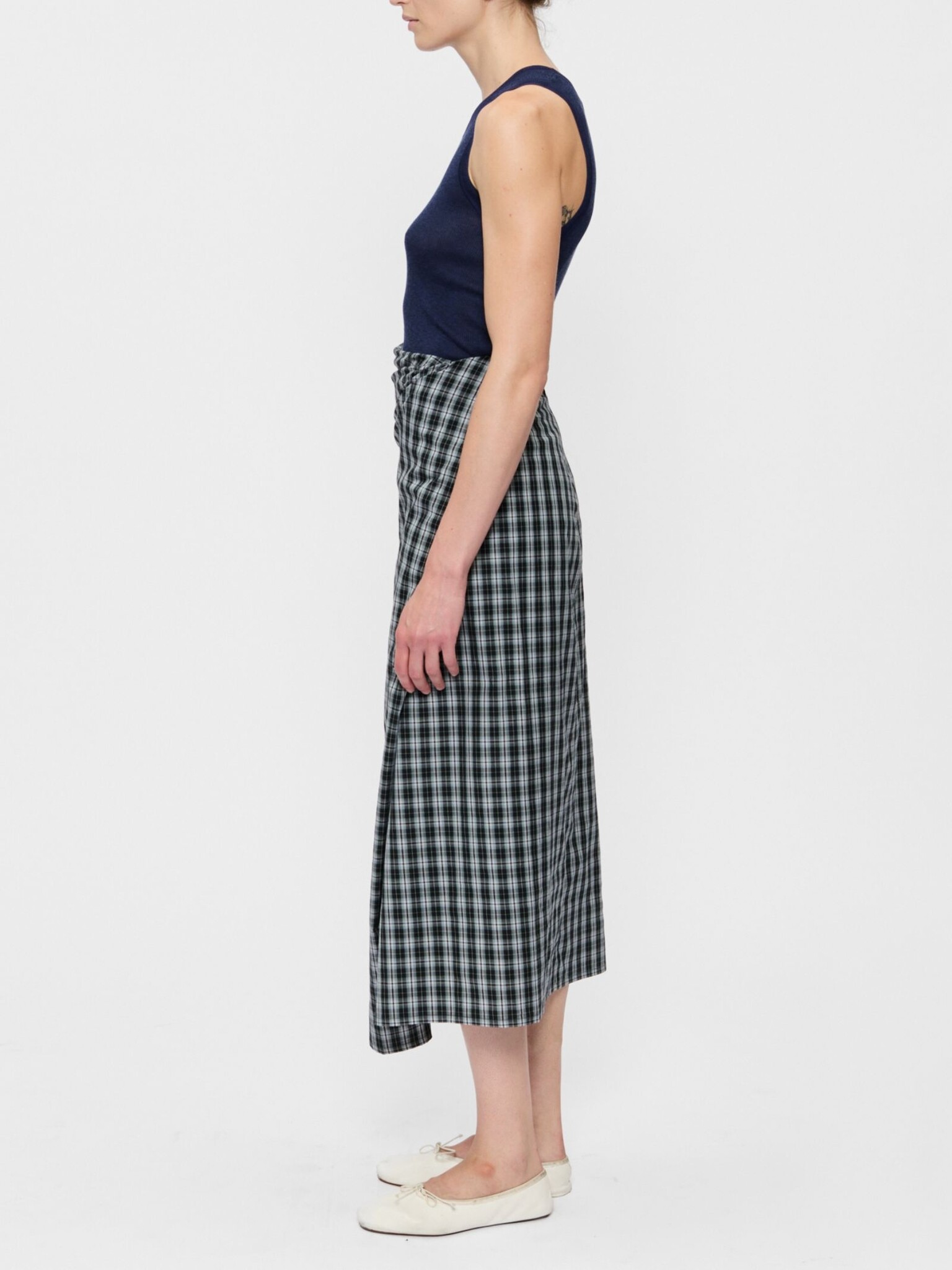 6397 - Draped wrap skirt