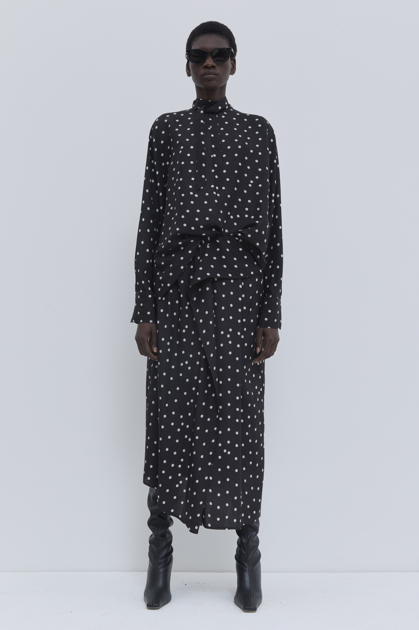  - Tuvra batwing sleeve top