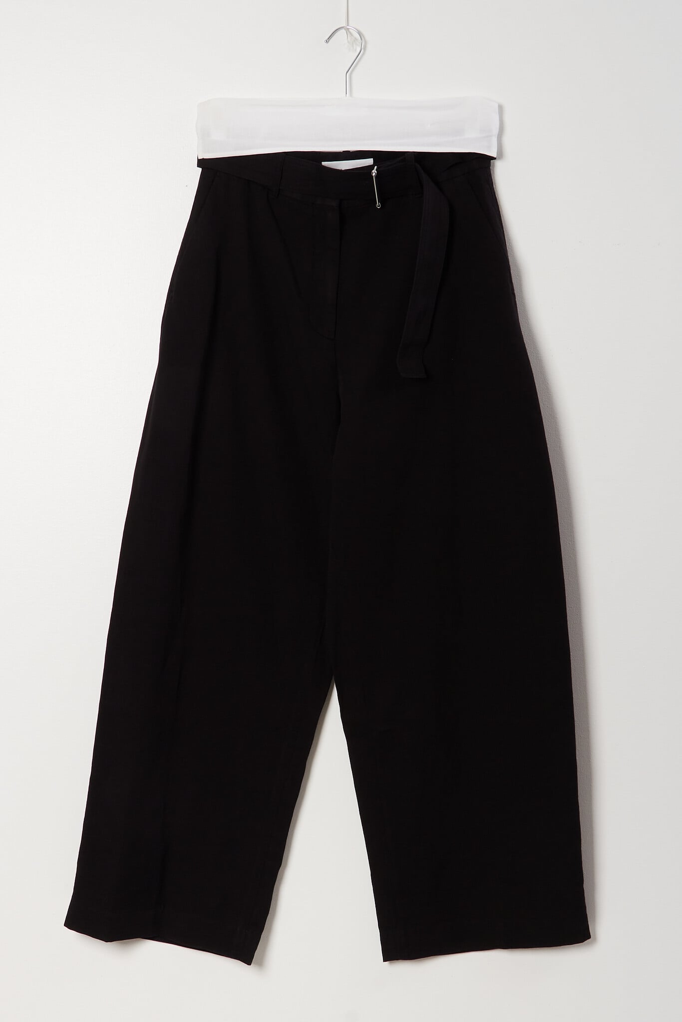 Studio Nicholson - Chatto belted round leg pants