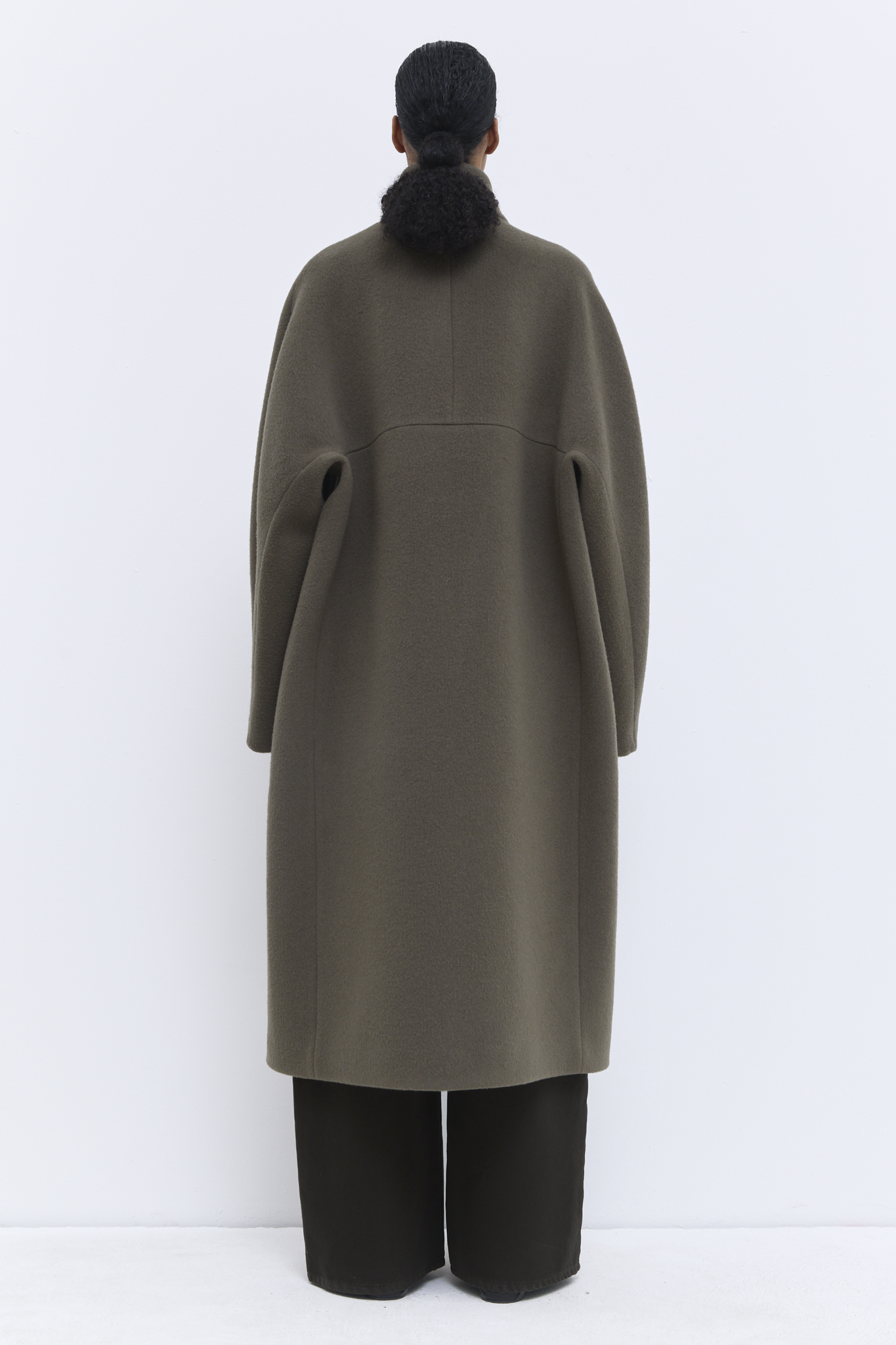 Christian Wijnants - Caparis coat with shawl