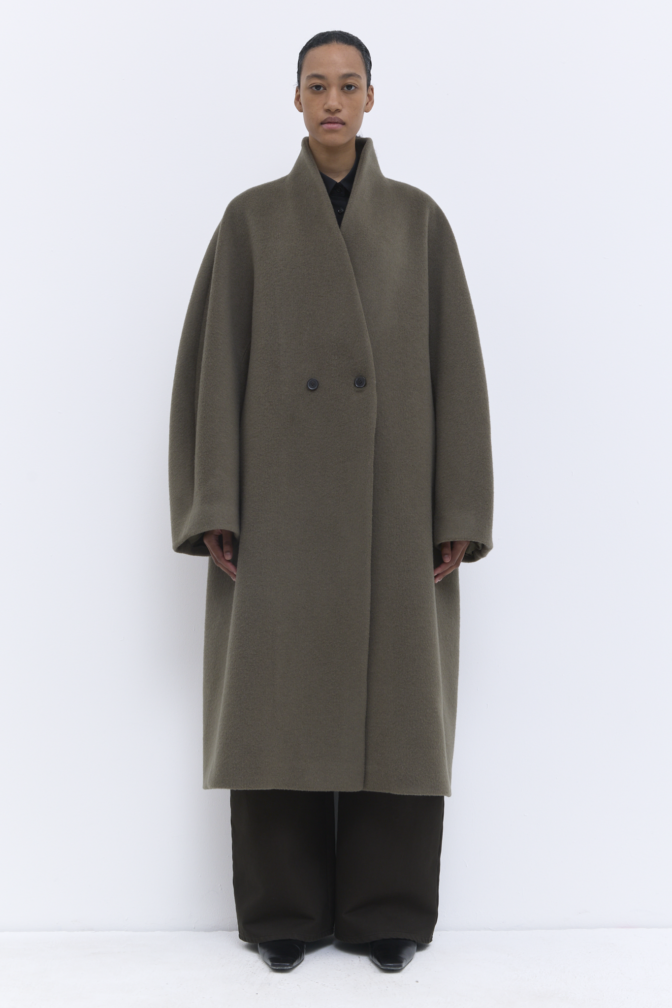 Christian Wijnants - Caparis coat with shawl