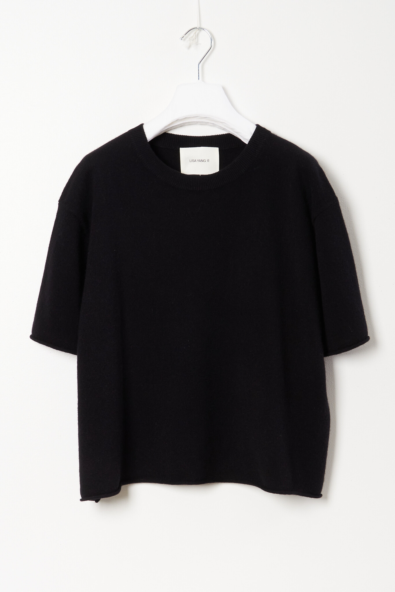 Lisa Yang - Cila T-Shirt