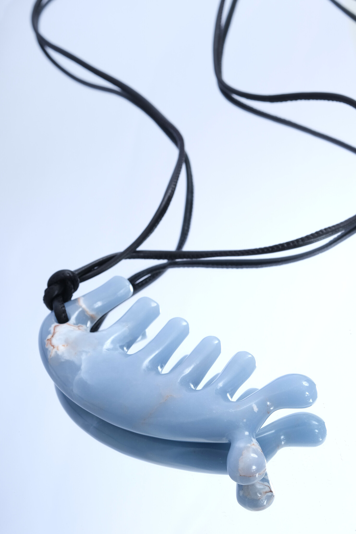 Lemaire Beluga gua sha necklace