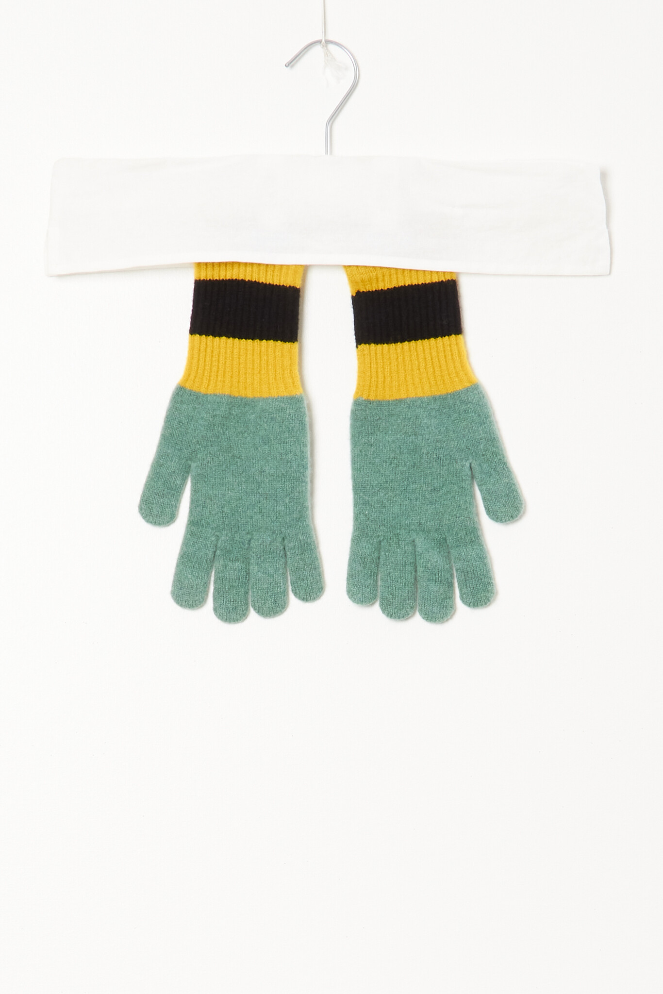 Jo Gordon - 63 MAC Gloves
