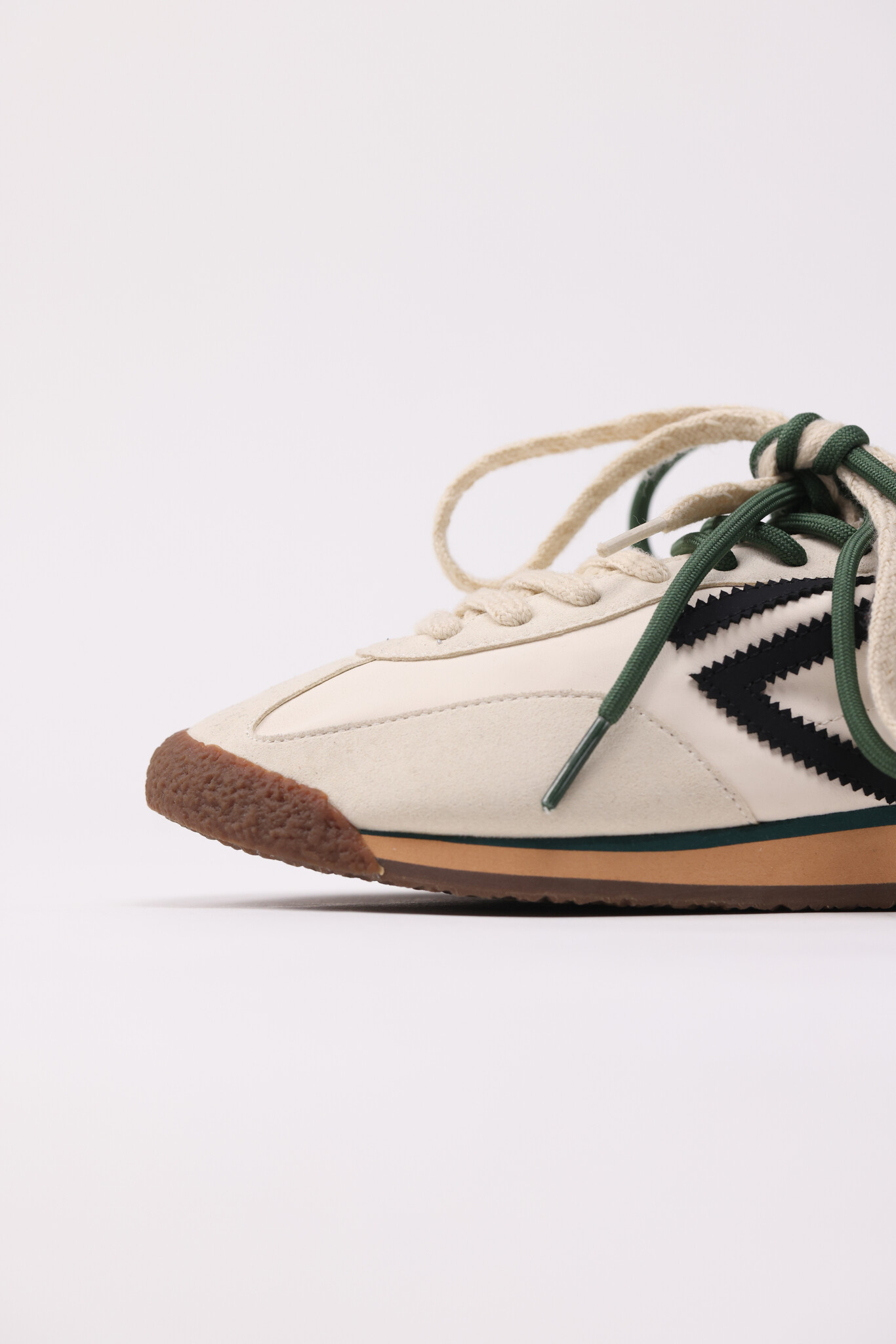 Puraai - 6.02 Panther sneakers