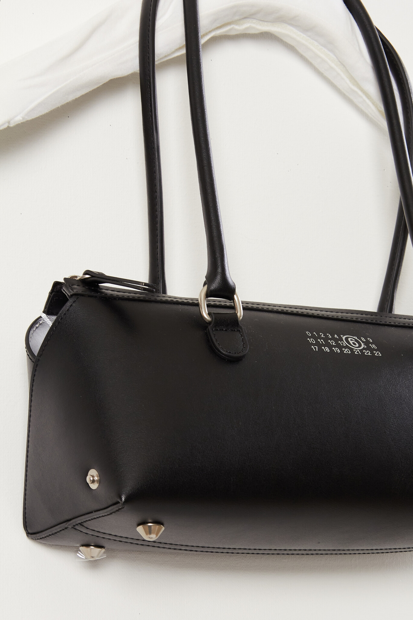 MM6 - SB6ZH0040P9061 Bauletto bag