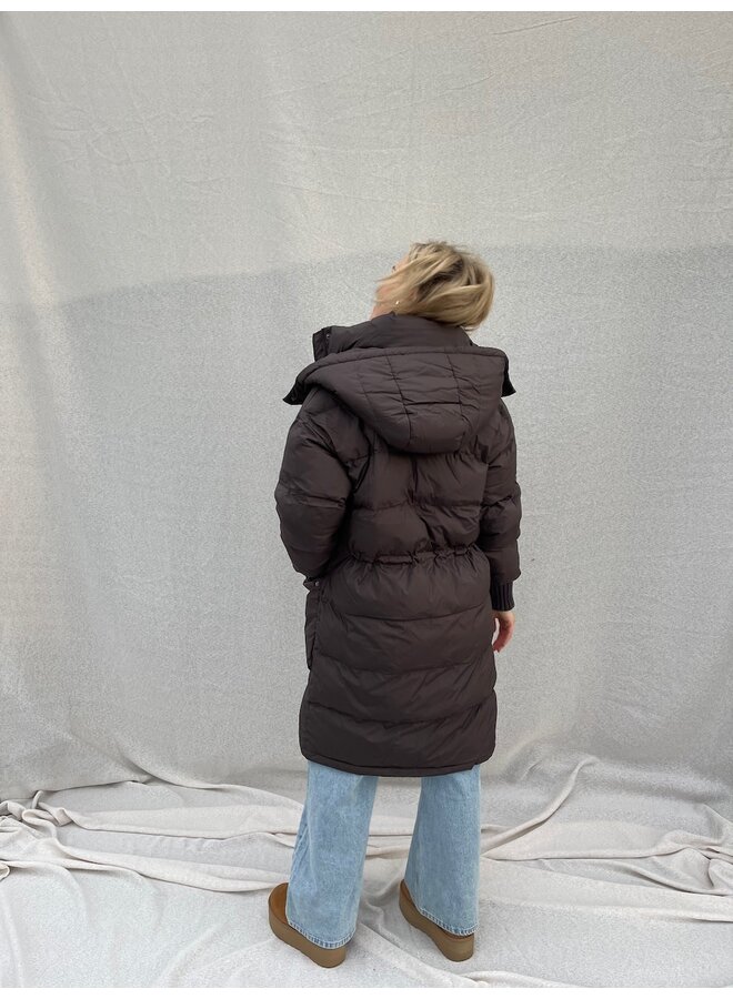 Long puffer jacket with long sleeves brown