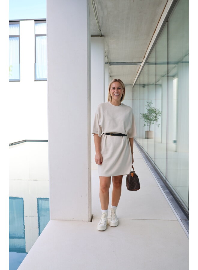 Knitted T-shirt dress chalk white