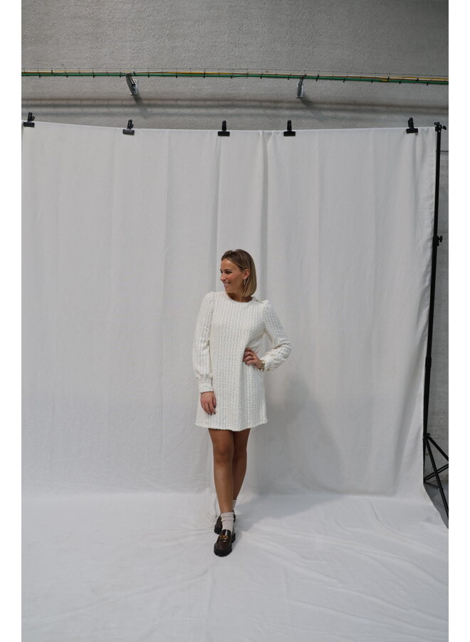 Kleding cream hotsell