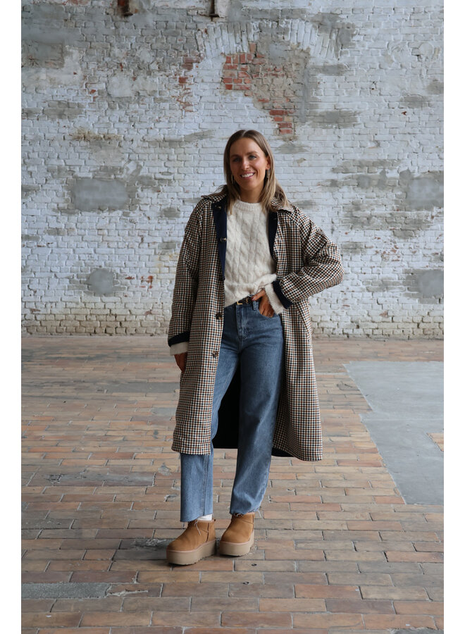 Amandine reversible check trenchcoat