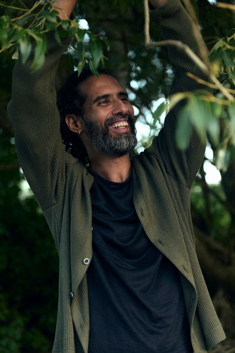 Str8 4ward Cardigan X