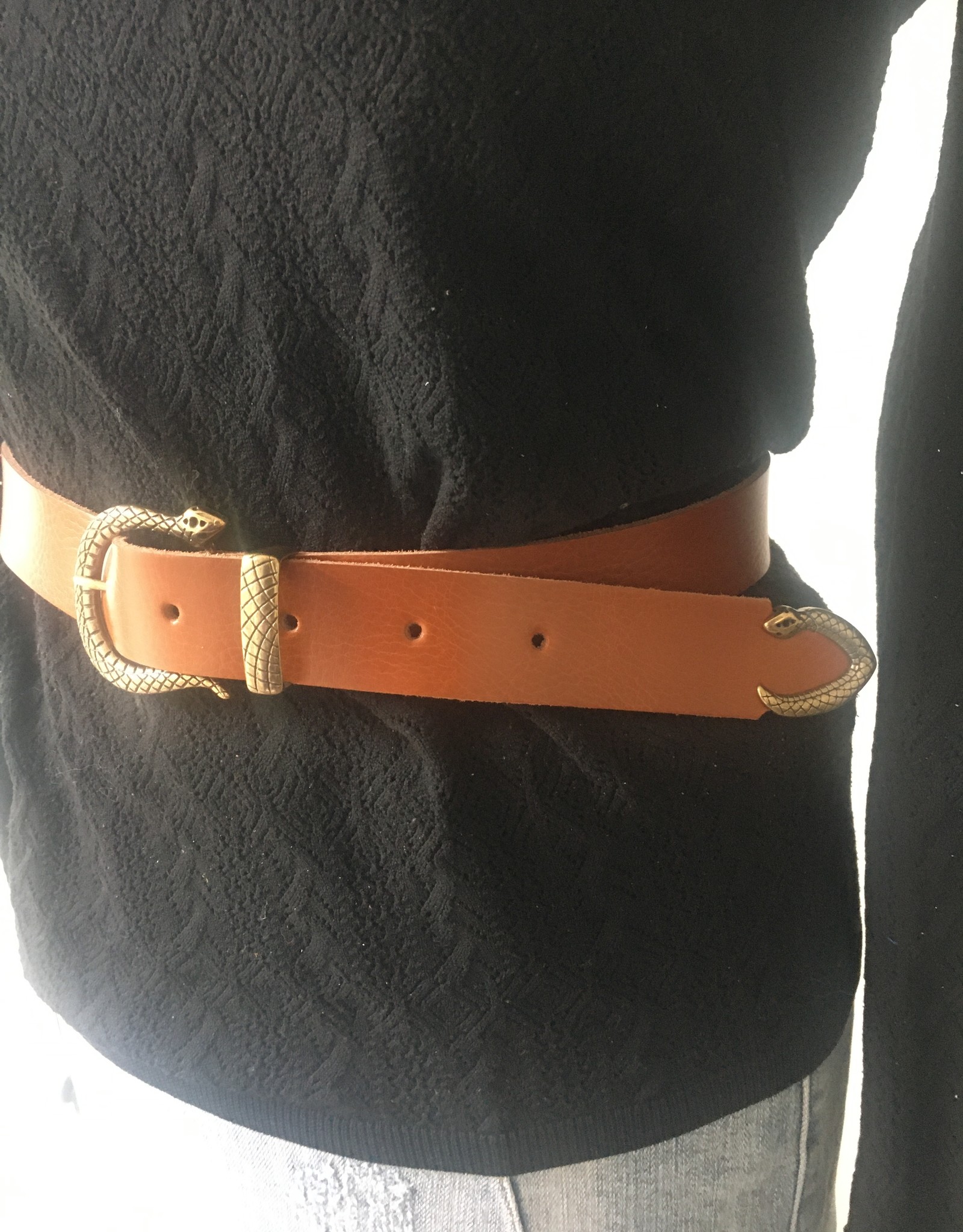 leather belt with snake buckle