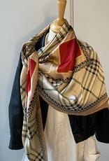 Sjaal geruit en kabels, rood en groen en goudkleur.