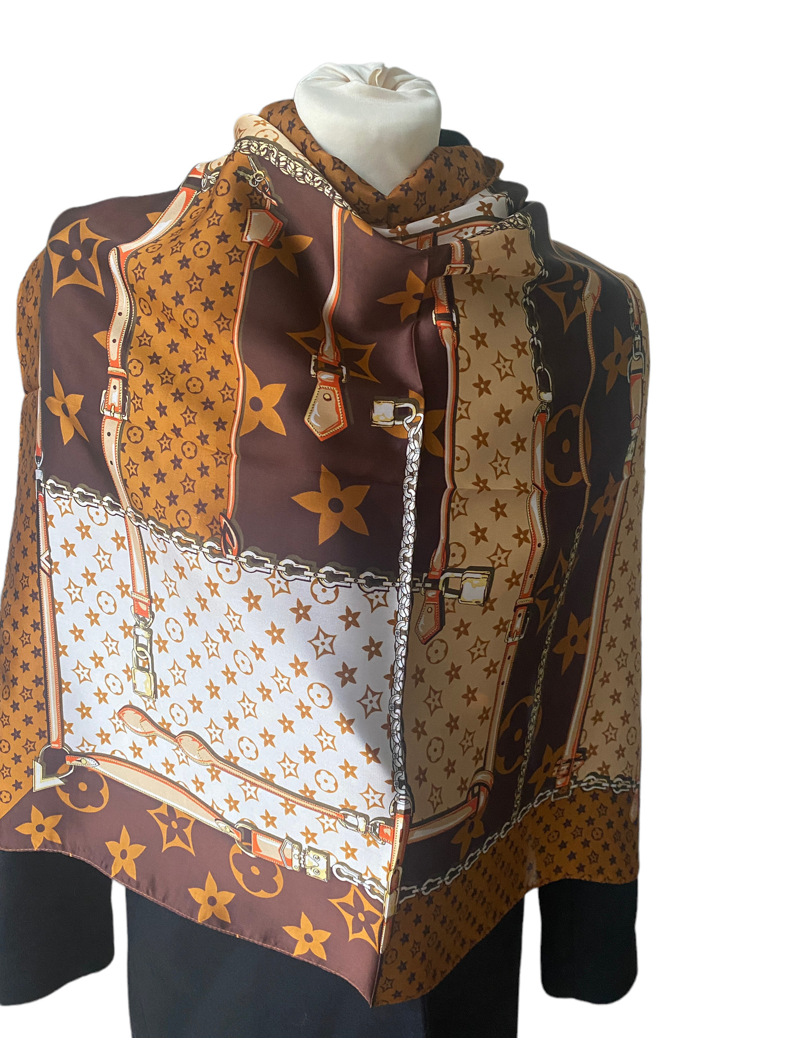 Vierkante santijnen sjaal met brand logo. Bruin/beige tinten met oranje