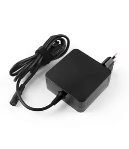 UNIVERSAL 90W ADAPTER