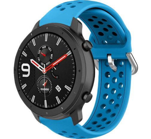 Strap-it® Strap-it Xiaomi Amazfit GTR siliconen bandje met gaatjes (lichtblauw)