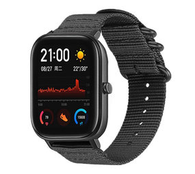 Strap-it® Xiaomi Amazfit GTS nylon gesp band (zwart)