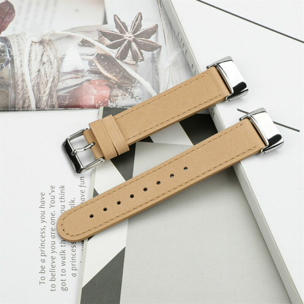 Strap-it® Strap-it Fitbit Charge 5 leren bandje (abrikoos) Strap-it® Strap-it Fitbit Charge 5 leren bandje (abrikoos)