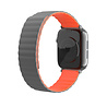 Strap-it® Strap-it Apple Watch 8 magnetisch siliconen bandje (grijs/oranje) Strap-it® Strap-it Apple Watch 8 magnetisch siliconen bandje (grijs/oranje)