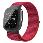 Strap-it® Strap-it Fitbit Versa 4 nylon bandje (rood)