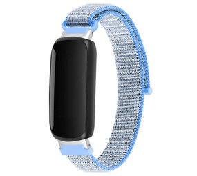 Strap-it® Fitbit Inspire 3 nylon bandje (lichtblauw)