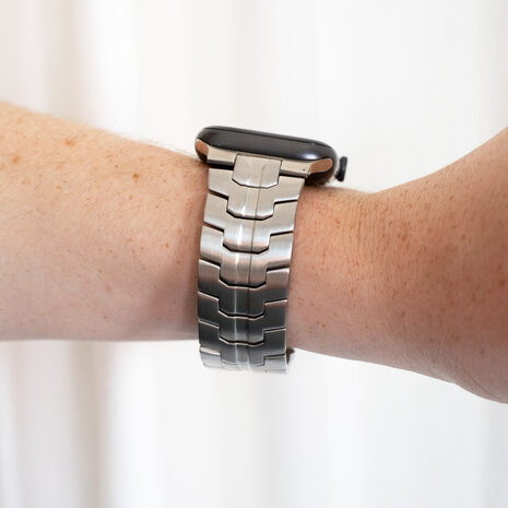 Strap-it® Strap-it Apple Watch steel iron band (zilver)
