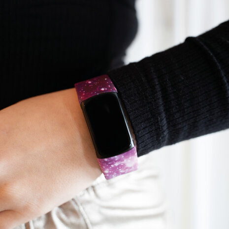 Strap-it® Strap-it Pink Galaxy Fitbit Charge 5 bandje Strap-it® Strap-it Pink Galaxy Fitbit Charge 5 bandje