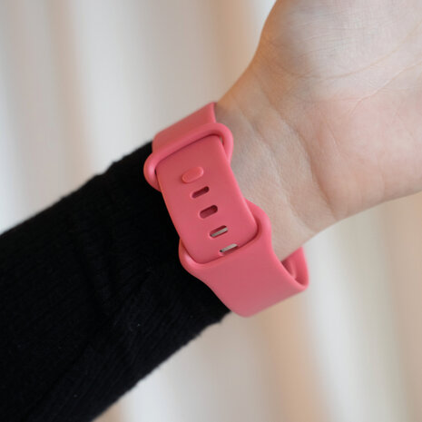 Strap-it® Strap-it Fitbit Charge 6 siliconen bandje (roze)