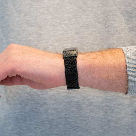 Bandz Bandz Fitbit Charge 3 nylon loop band (zwart)