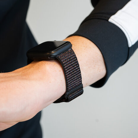 Bandz Bandz Apple Watch Nylon loop band (zwart mix)