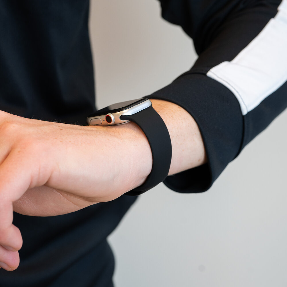 Apple Watch Dual Snap siliconen band (zwart) Smartwatchbanden.nl