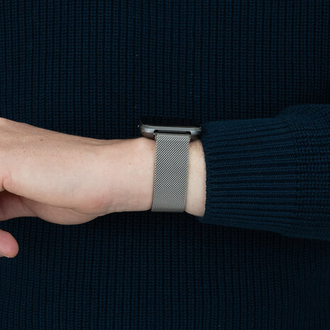 Bandz Bandz Fitbit Versa Milanese loop band (zilver)