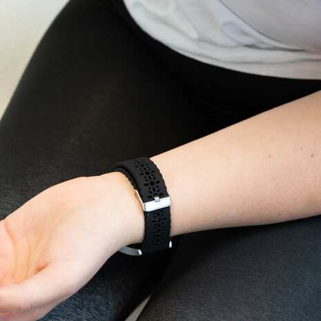 Bandz Bandz Polar Ignite siliconen band met bloemenpatroon (zwart)