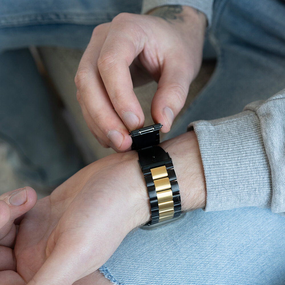 Strap-it® Strap-it Apple Watch stalen band (zwart/goud)