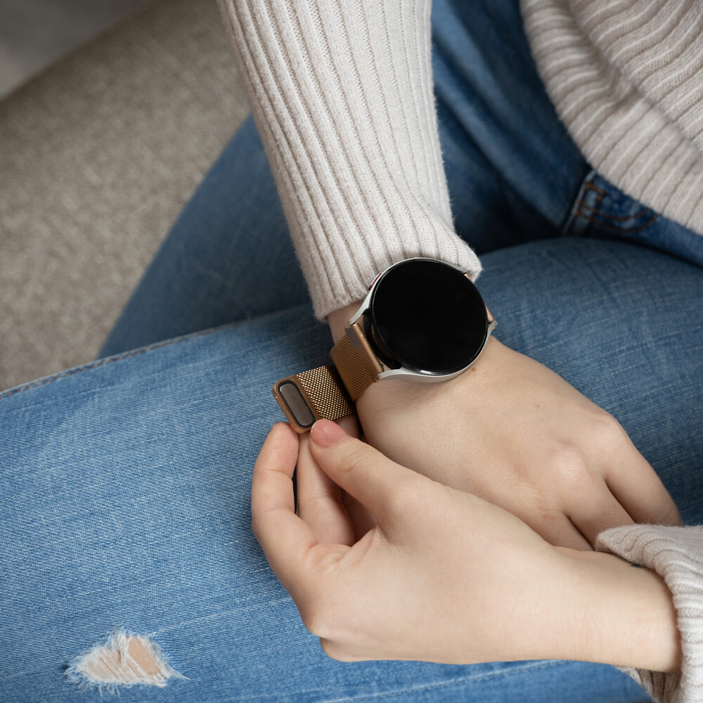 Strap-it® Strap-it Samsung Galaxy Watch 6 Classic 47mm Milanese band (rosé goud)