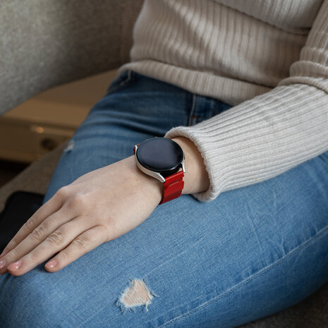 Strap-it® Strap-it Samsung Galaxy Watch 6 Classic 47mm Milanese band (rood)