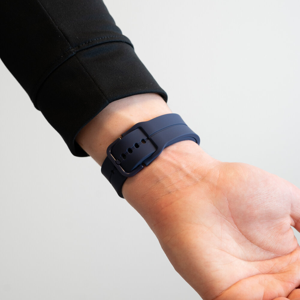 Bandz Bandz Samsung Galaxy Watch 7 - 44mm siliconen band 'Extreme' (donkerblauw)