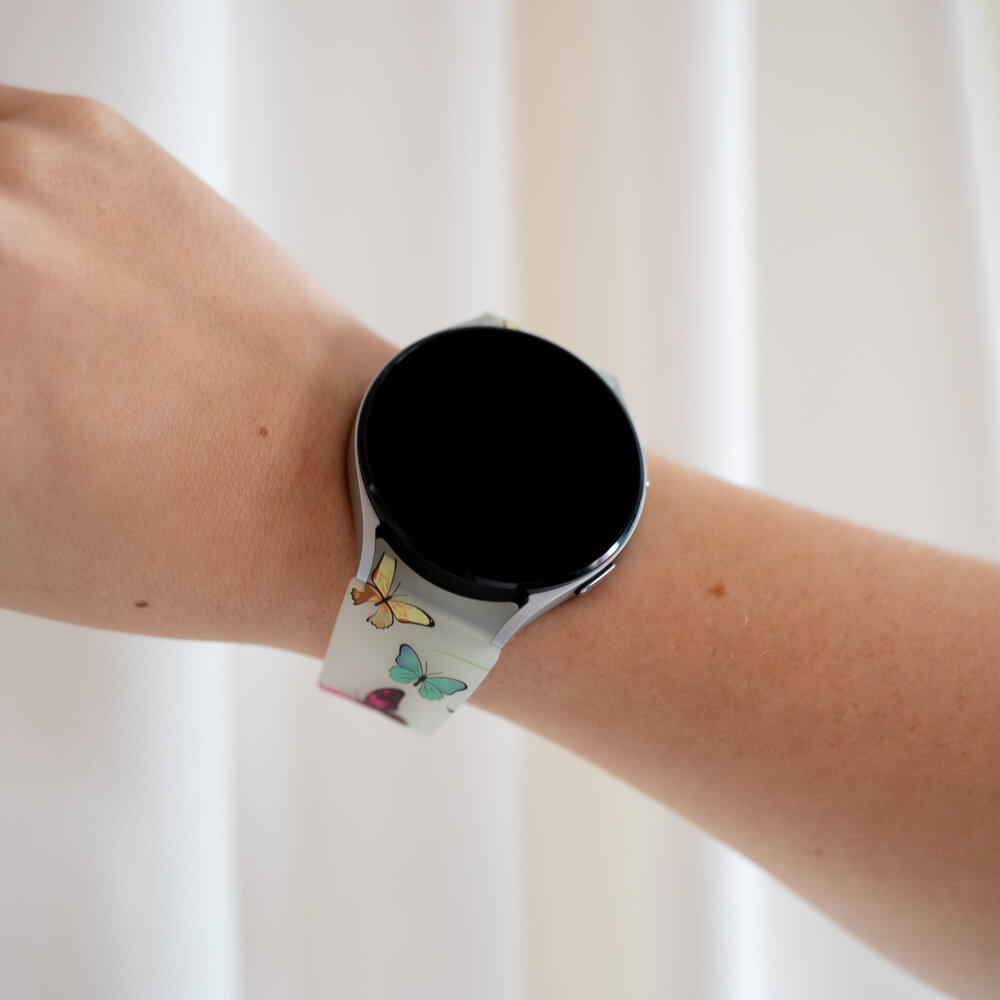 Strap-it® Strap-it Luminous Butterfly Samsung Galaxy Watch FE magnetisch bandje