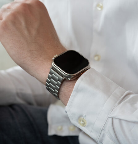 Strap-it® Strap-it Apple Watch stalen band (titanium)