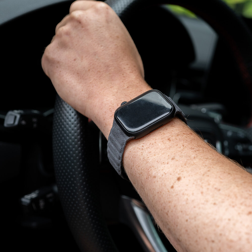 Strap-it® Strap-it Apple Watch Alcantara bandje (zwart)