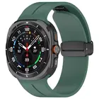 Strap-it® Strap-it Samsung Galaxy Watch Ultra sport band met D-buckle (donkergroen)