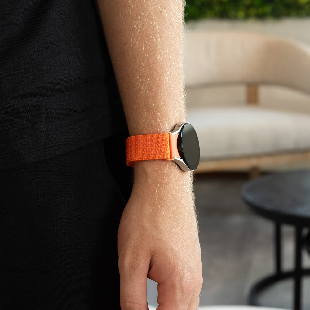 Strap-it® Strap-it Samsung Galaxy Watch 6 Classic 47mm Alpine bandje (oranje)