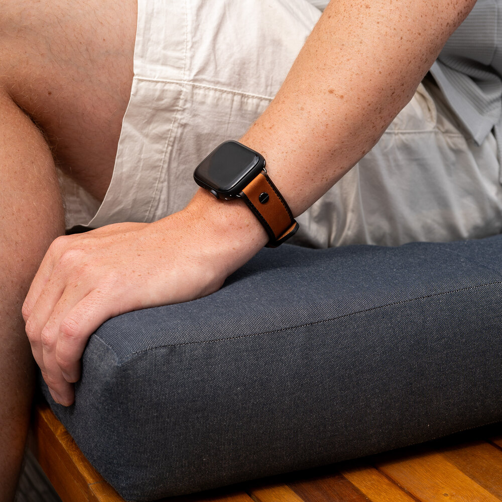 Strap-it® Strap-it Apple Watch geschroefde leren bandje (donkerbruin)