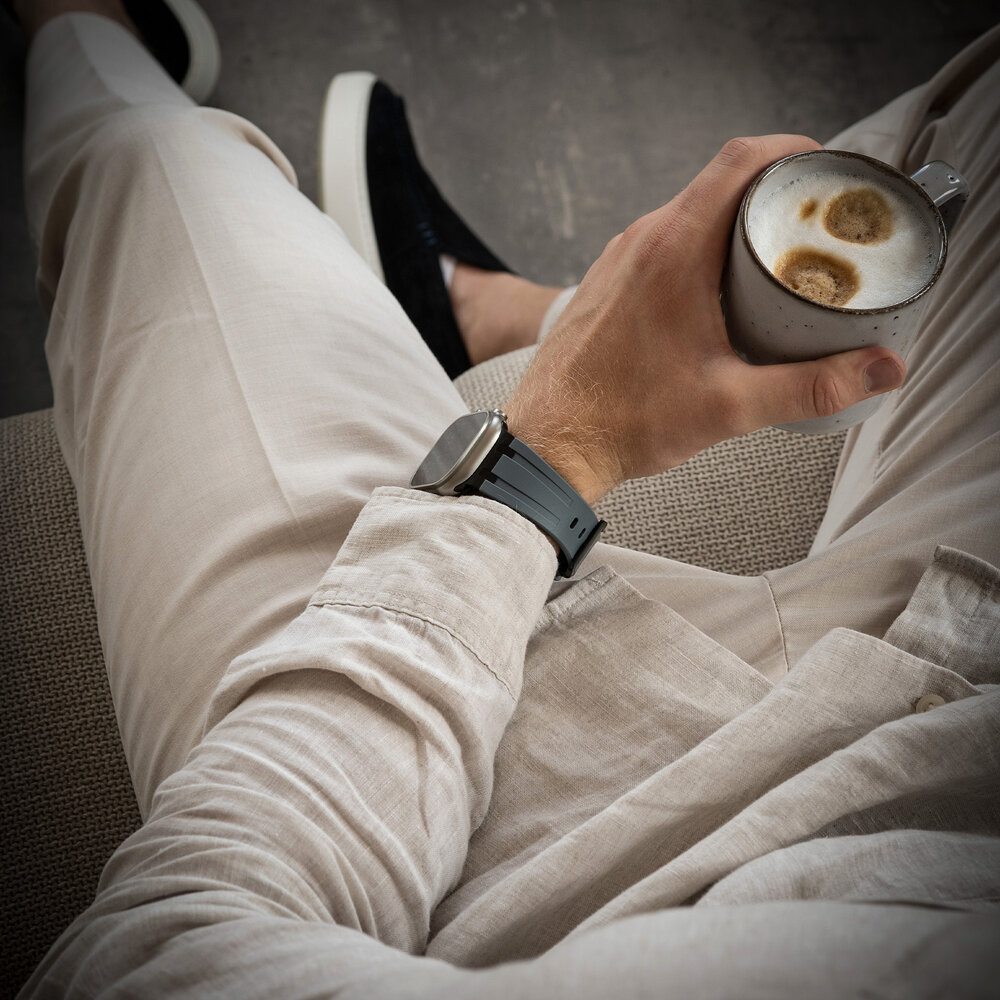 Bandz Bandz Apple Watch siliconen band 'Luxe Liquid' (grijs met zwart)