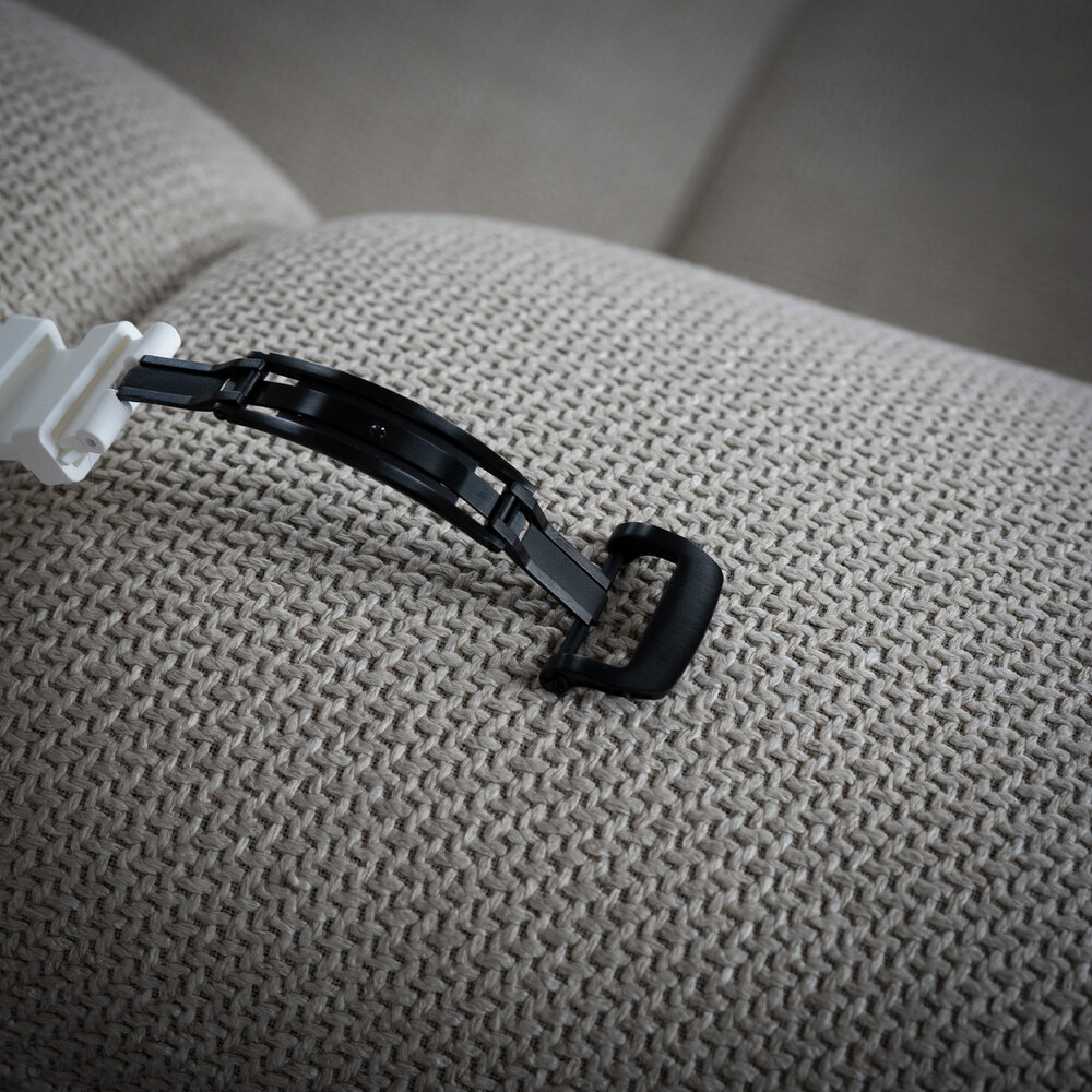 Bandz Bandz Apple Watch siliconen band 'Luxe Liquid' (wit met zwart)