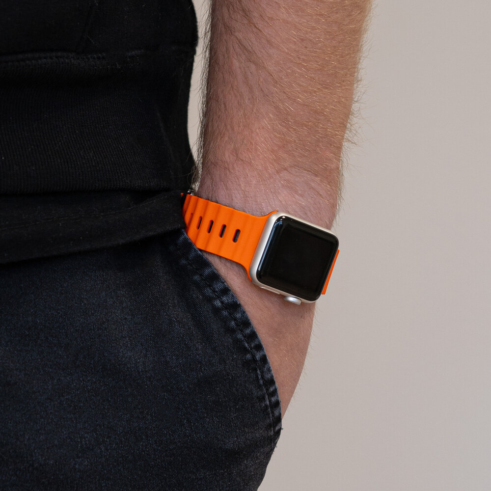 Strap-it® Strap-it Apple Watch Ocean bandje met druksluiting (oranje/zwart)