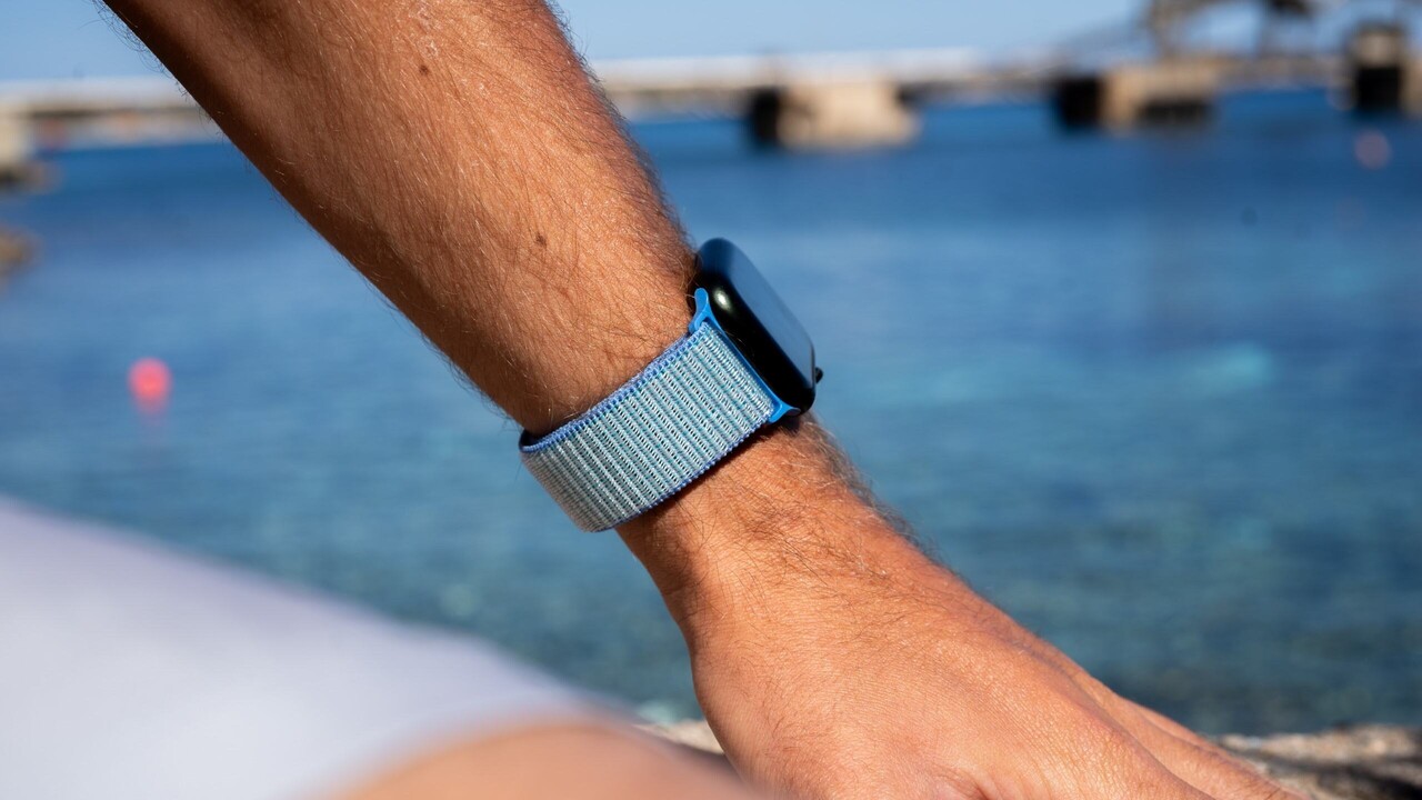 Strap-it® Strap-it Apple Watch nylon bandje (blauw) Strap-it® Strap-it Apple Watch nylon bandje (blauw)